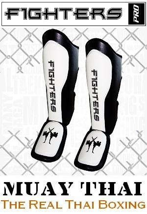 FIGHTERS - Muay Thai Schienbeinschutz / Striker / Weiss-Schwarz / Medium